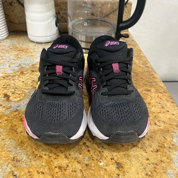 ASICS Gt 1000 size 6 - Picture 2 of 9